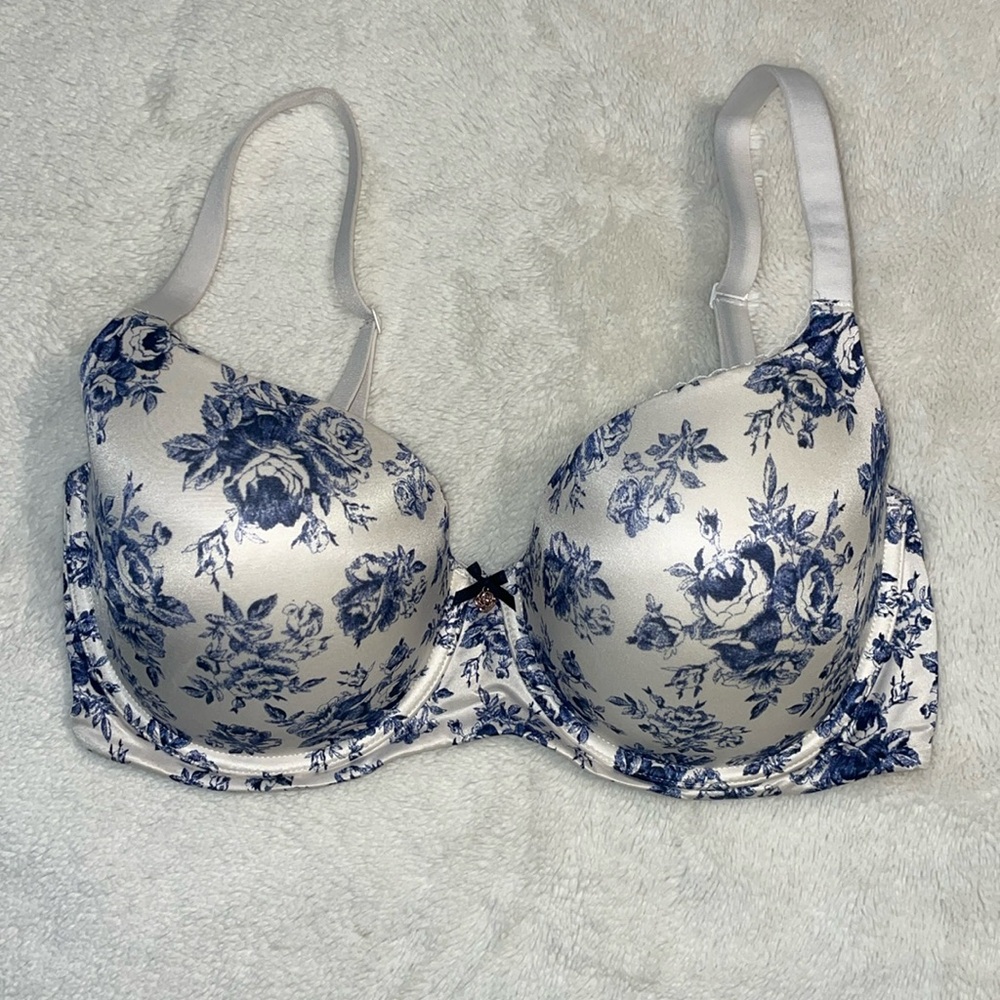 Beautiful VS Body by Victoria! EUC 36G